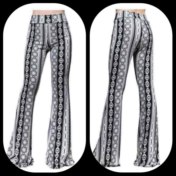 Pants - NEW High Waist B&W Tribal Print Yoga Pants sz md